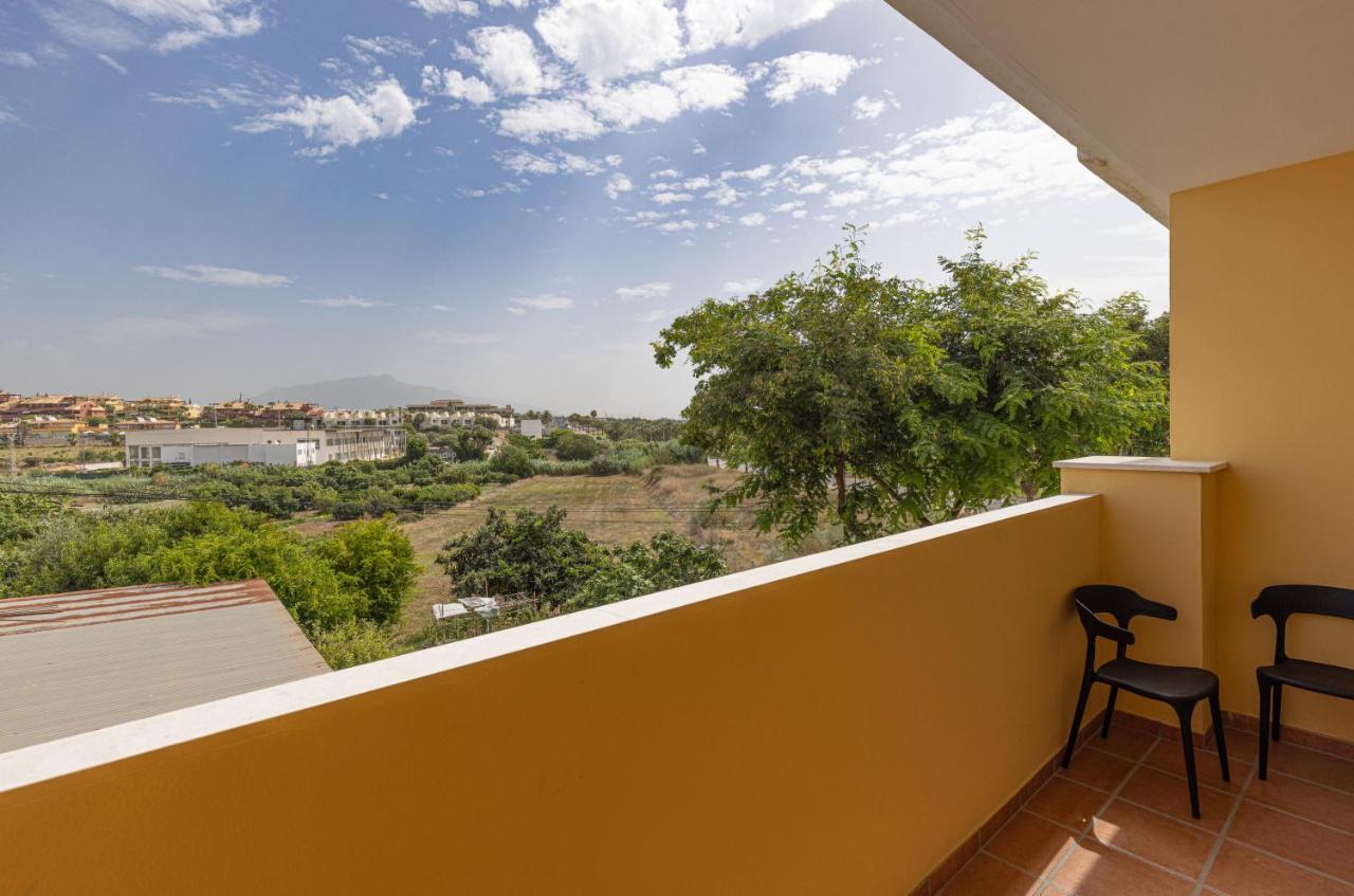 Hostal 37 إِستيبونا المظهر الخارجي الصورة